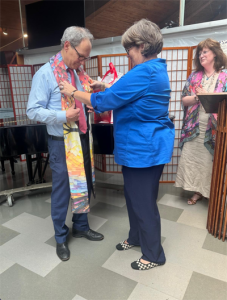 Rev. Alan Taylor receives “Tree of Life” stole from Beth Cliff